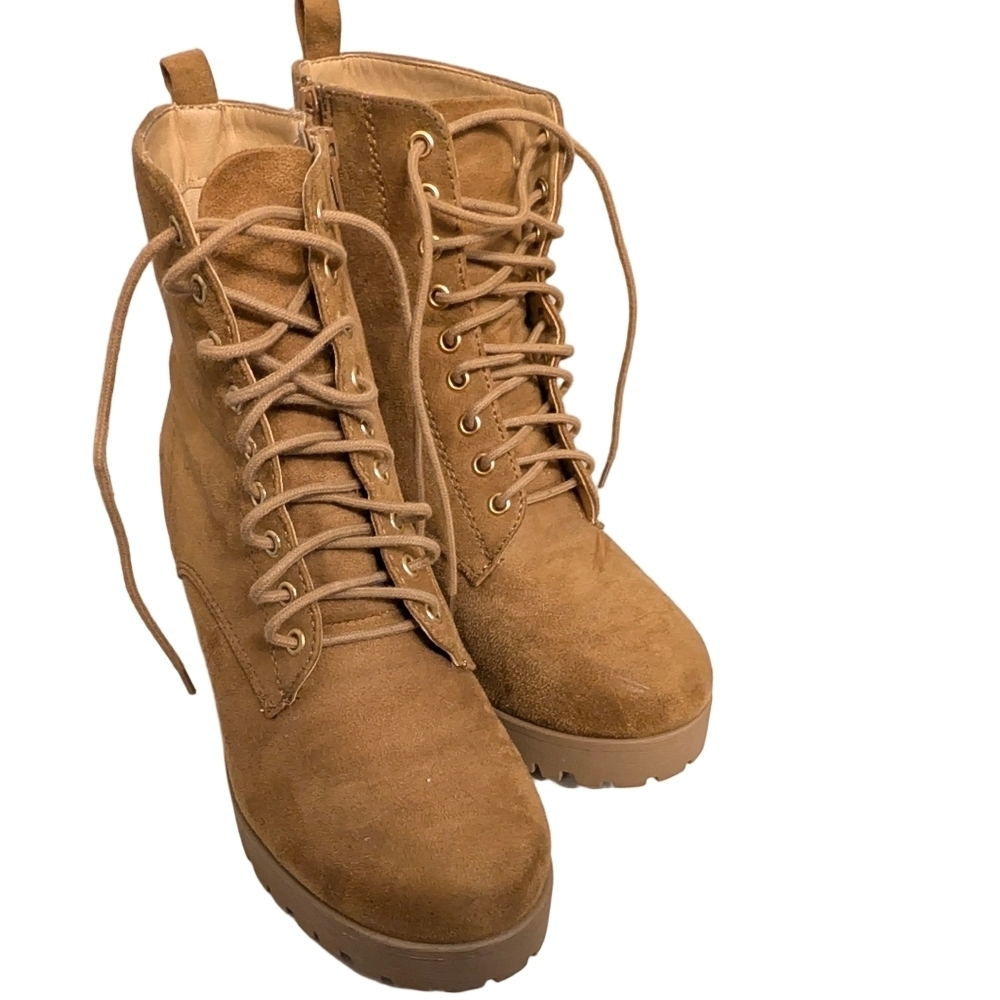 Soda Tan Suede Lace Up Combat Boots Size 8.5